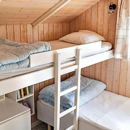 Ferienhaus Holiday V *